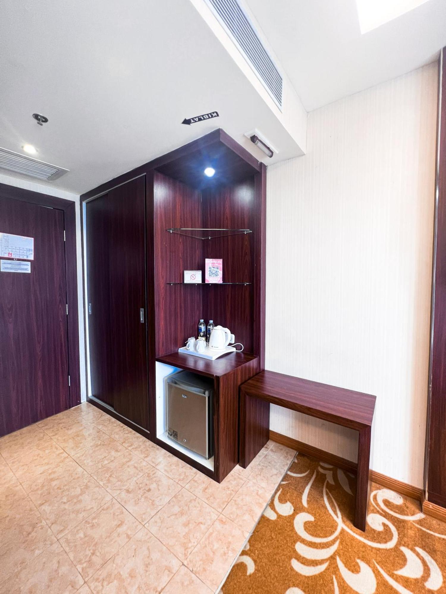 Batam City Hotel Nagoya Dış mekan fotoğraf